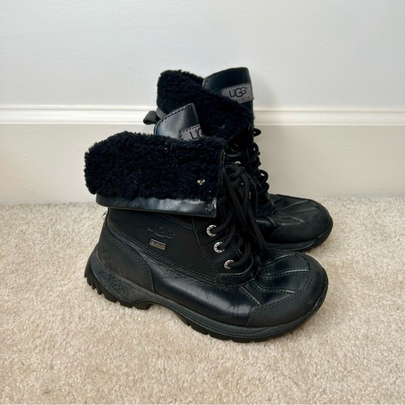 Ugg Butte Toddler Size 2 Snow Boots Waterproof Boys Girls - Picture 1 of 9